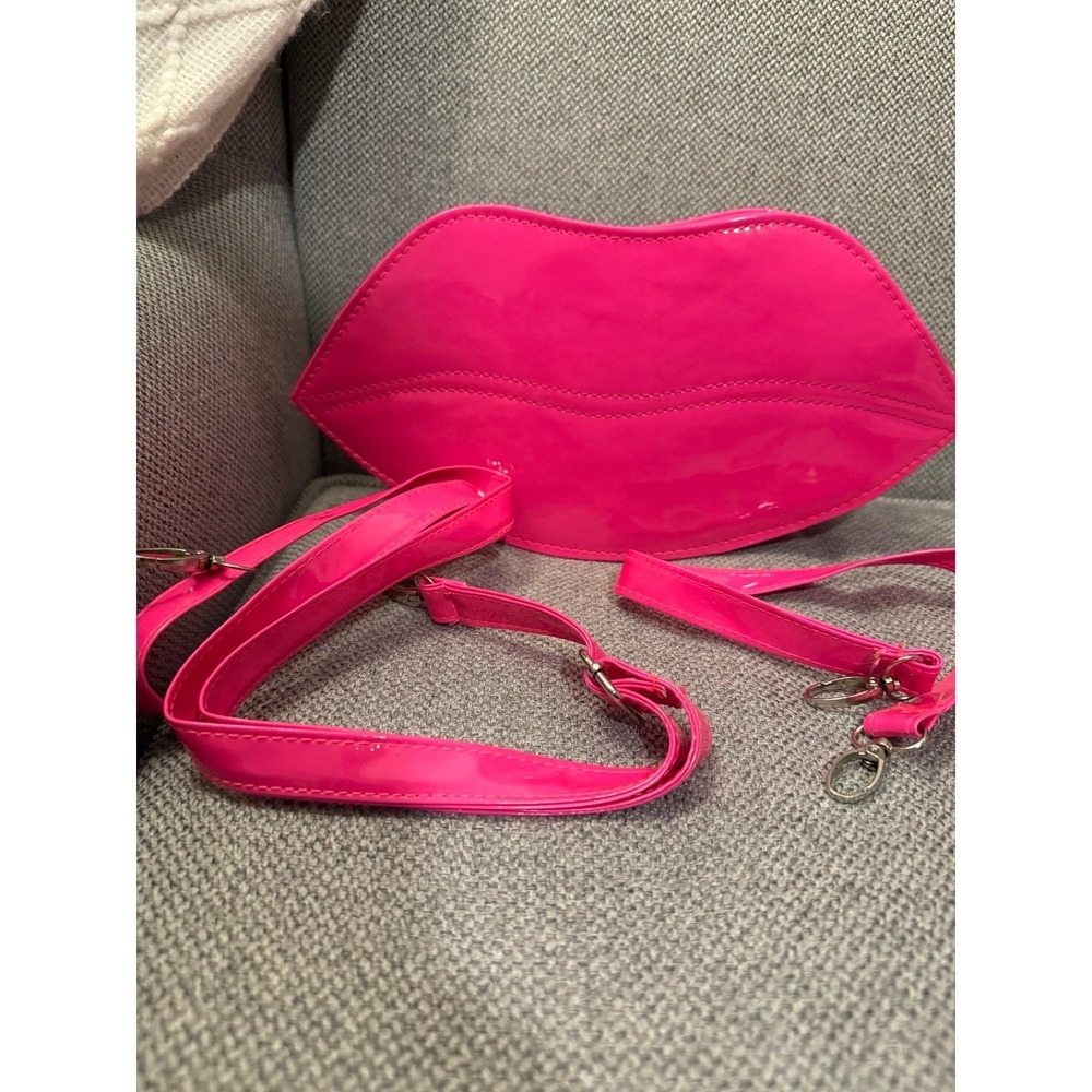 Hot pink lip shaped purse Y2K party purse